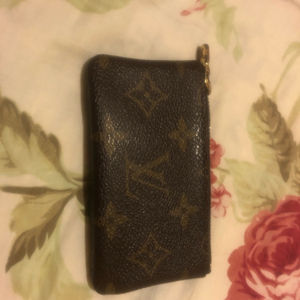 *Sold*Louis Vuitton Pouch